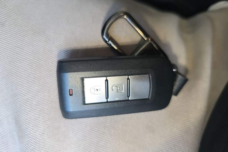 Used Mitsubishi ASX 2020 2.0L CVT Smart Edition Vehicle Key