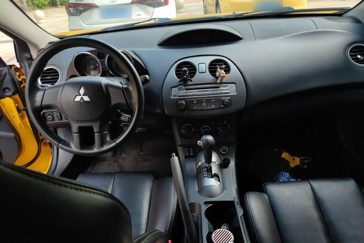 Used Mitsubishi Eclipse 2008 2.4L Xuan Dong Edition Center Console