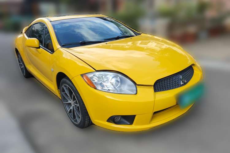 Used Mitsubishi Eclipse 2008 2.4L Xuan Dong Edition Front Right 45 Deg