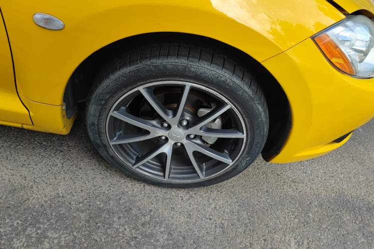 Used Mitsubishi Eclipse 2008 2.4L Xuan Dong Edition Right Front Wheel Hub