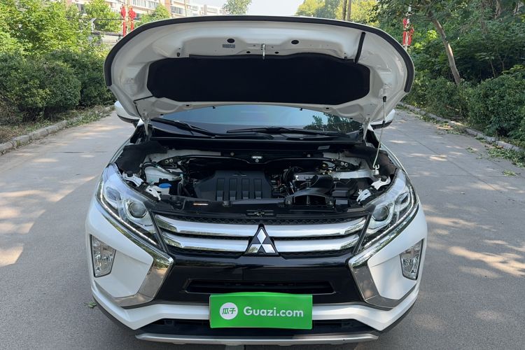 Used Mitsubishi Eclipse Cross 2019 1.5T CVT Two-Wheel Drive Dream Edition China VI Standard Engine Bay