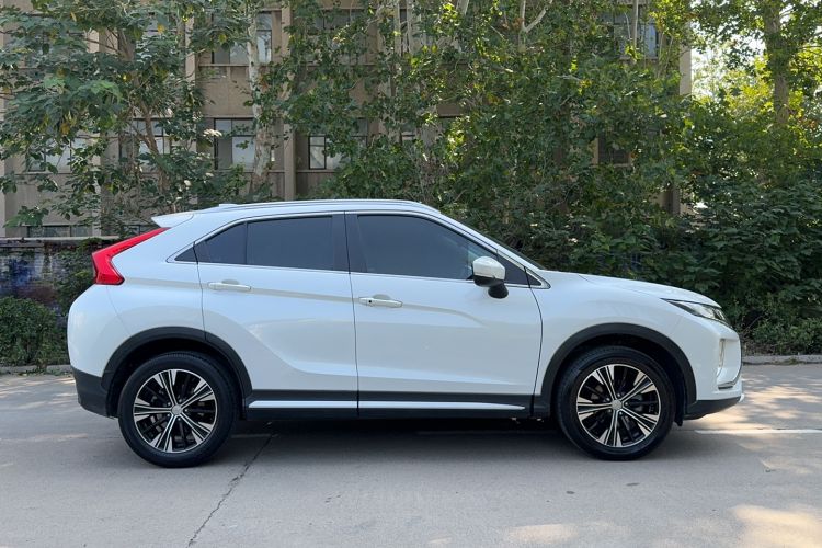 Used Mitsubishi Eclipse Cross 2019 1.5T CVT Two-Wheel Drive Dream Edition China VI Standard Exterior 3