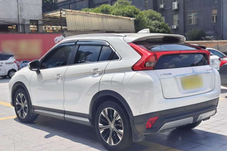 Used Mitsubishi Eclipse Cross 2019 1.5T CVT Two-Wheel Drive Dream Edition China VI Standard Exterior 4