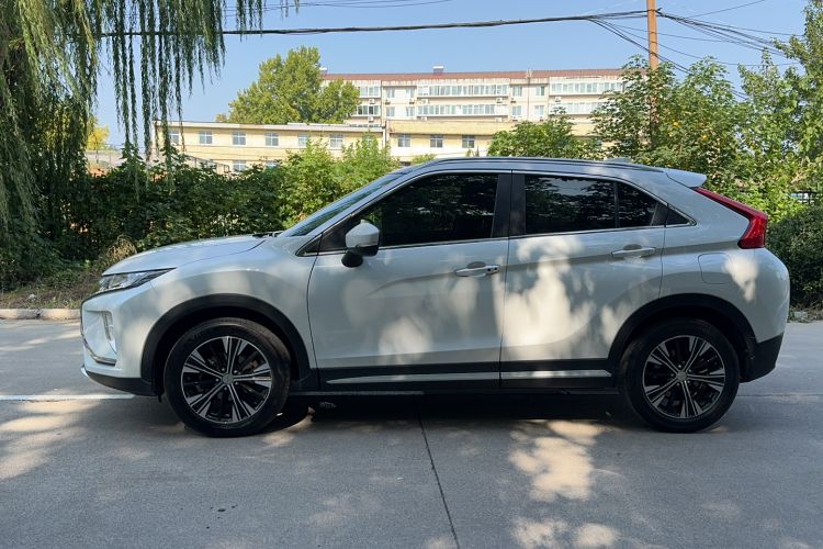 Used Mitsubishi Eclipse Cross 2019 1.5T CVT Two-Wheel Drive Dream Edition China VI Standard Exterior 6