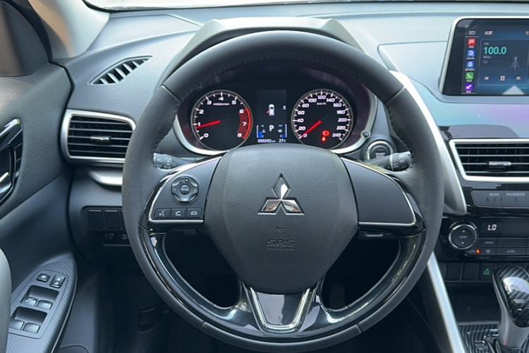 Used Mitsubishi Eclipse Cross 2019 1.5T CVT Two-Wheel Drive Dream Edition China VI Standard Steering Wheel