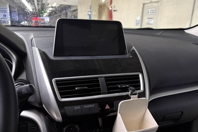 Used Mitsubishi Eclipse Cross 2018 1.5T CVT Two-Wheel Drive Belief Edition Audio And AC Panel