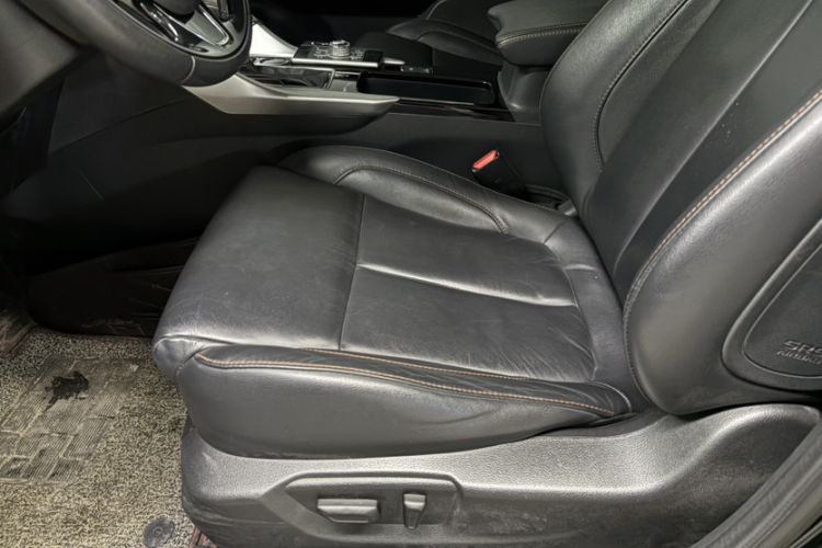 Used Mitsubishi Eclipse Cross 2018 1.5T CVT Two-Wheel Drive Belief Edition Interior 2