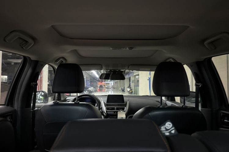 Used Mitsubishi Eclipse Cross 2018 1.5T CVT Two-Wheel Drive Belief Edition Interior 6