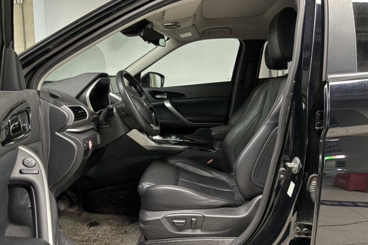 Used Mitsubishi Eclipse Cross 2018 1.5T CVT Two-Wheel Drive Belief Edition Interior 7