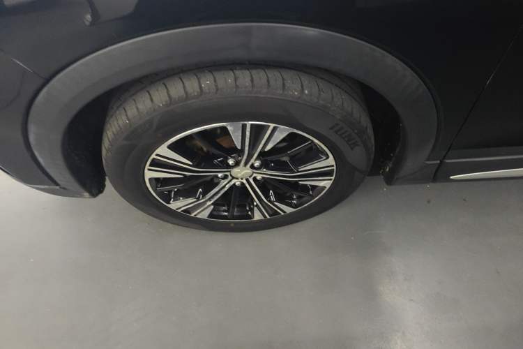 Used Mitsubishi Eclipse Cross 2018 1.5T CVT Two-Wheel Drive Dream Edition Left Front Wheel Hub