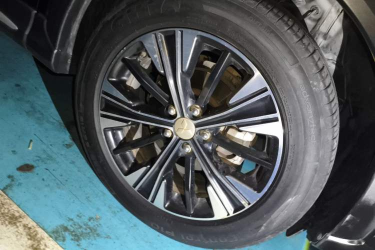 Used Mitsubishi Eclipse Cross 2018 1.5T CVT Two-Wheel Drive Dream Edition Right Front Wheel Hub