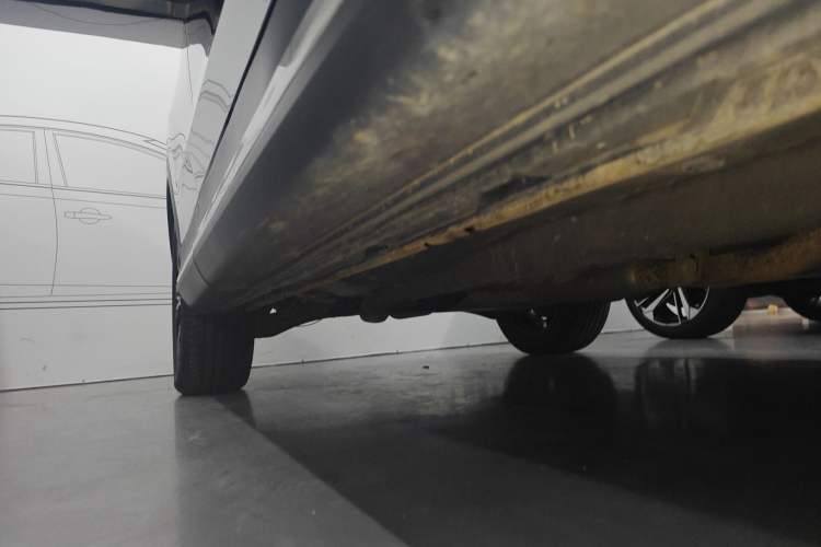 Used Mitsubishi Eclipse Cross 2018 1.5T CVT Two-Wheel Drive Dream Edition Right Side Sill