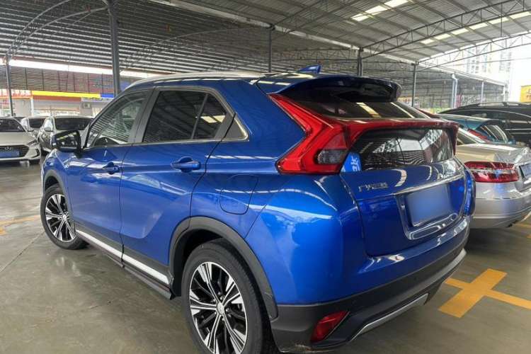 Used Mitsubishi Eclipse Cross 2018 1.5T CVT Two-Wheel Drive Dream Edition Exterior 3