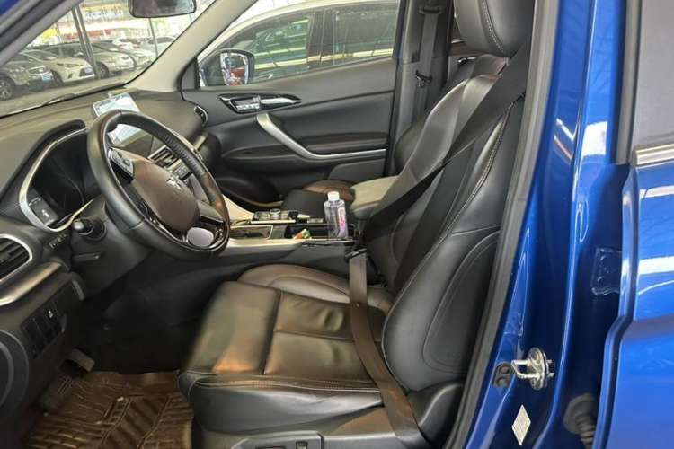 Used Mitsubishi Eclipse Cross 2018 1.5T CVT Two-Wheel Drive Dream Edition Interior 2
