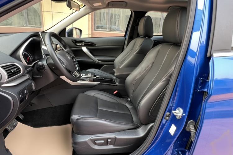 Used Mitsubishi Eclipse Cross 2018 1.5T CVT Two-Wheel Drive Belief Edition Interior 6