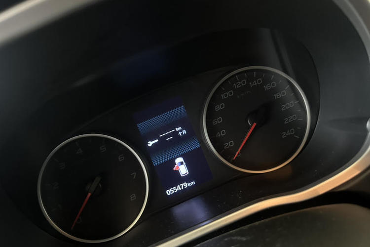 Used Mitsubishi Eclipse Cross 2018 1.5T CVT Two-Wheel Drive Dream Edition Odometer Close Up