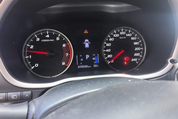 Used Mitsubishi Eclipse Cross 2018 1.5T CVT Two-Wheel Drive Dream Edition Odometer Close Up