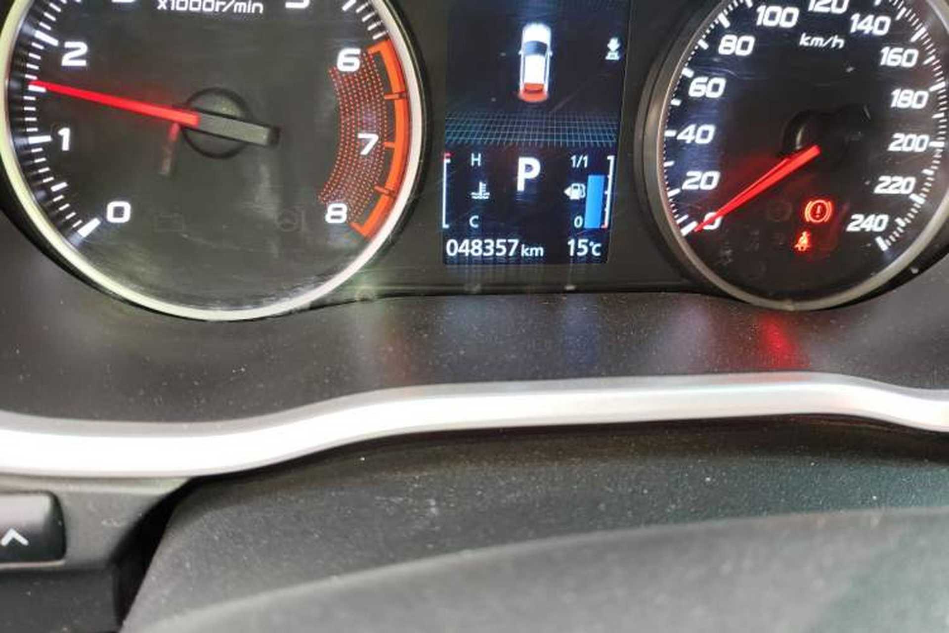 Used Mitsubishi Eclipse Cross 2018 1.5T CVT Two-Wheel Drive Dream Edition Odometer Close Up