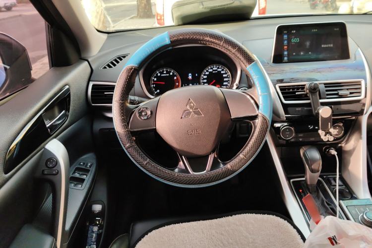 Used Mitsubishi Eclipse Cross 2018 1.5T CVT Two-Wheel Drive Dream Edition Steering Wheel
