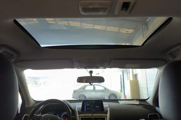 Used Mitsubishi Eclipse Cross 2018 1.5T CVT Two-Wheel Drive Dream Edition Headliner
