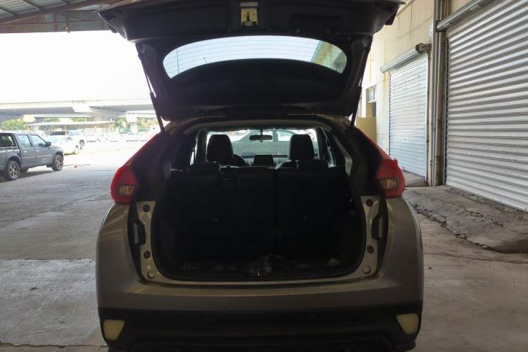 Used Mitsubishi Eclipse Cross 2018 1.5T CVT Two-Wheel Drive Dream Edition Trunk