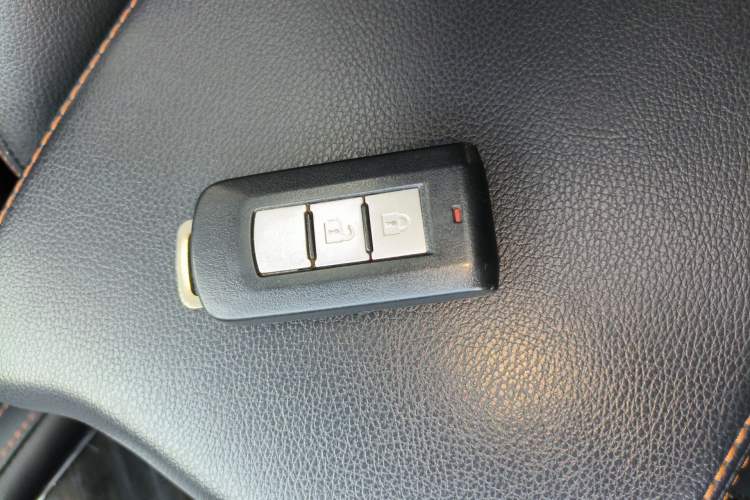 Used Mitsubishi Eclipse Cross 2018 1.5T CVT Two-Wheel Drive Dream Edition Vehicle Key