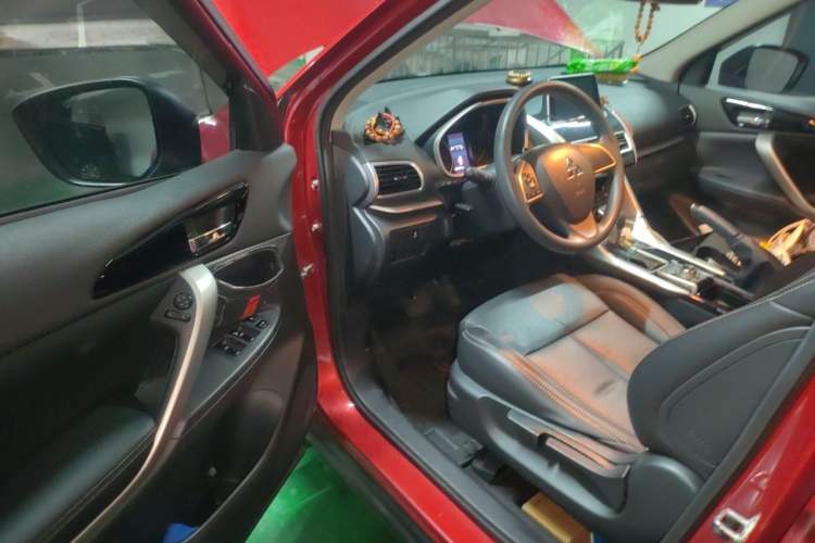 Used Mitsubishi Eclipse Cross 2018 1.5T CVT Two-Wheel Drive Fearless Edition Driver Seat