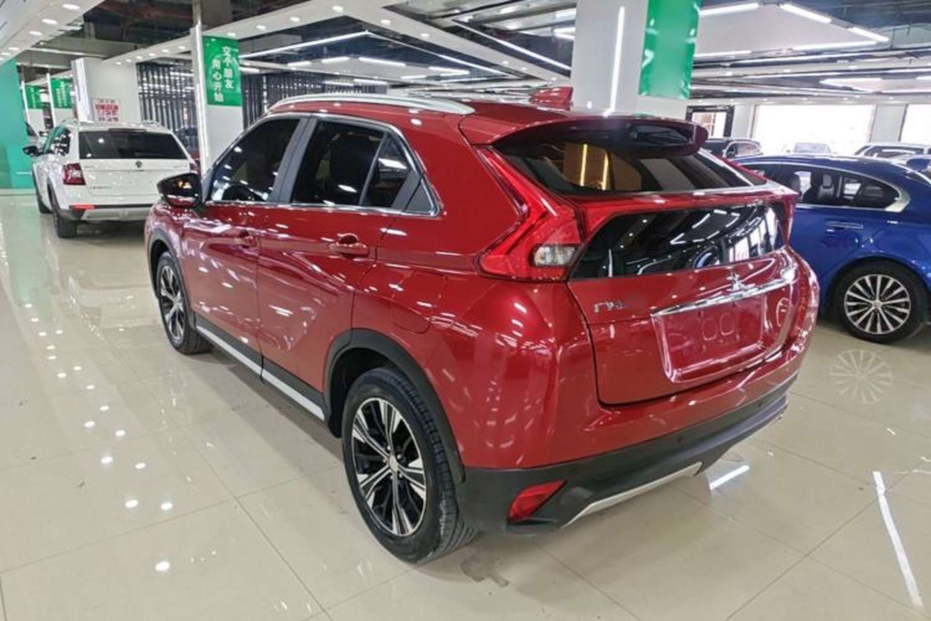 Used Mitsubishi Eclipse Cross 2018 1.5T CVT Two-Wheel Drive Dream Edition Exterior 2