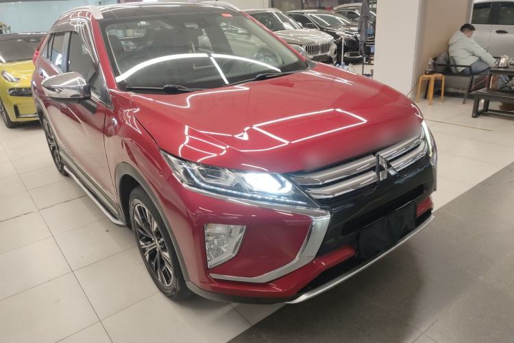 Used Mitsubishi Eclipse Cross 2018 1.5T CVT Four-Wheel Drive TrueMe Edition Front Right 45 Deg