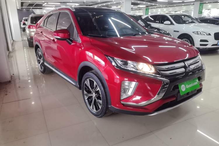 Used Mitsubishi Eclipse Cross 2018 1.5T CVT Two-Wheel Drive Dream Edition Front Right 45 Deg