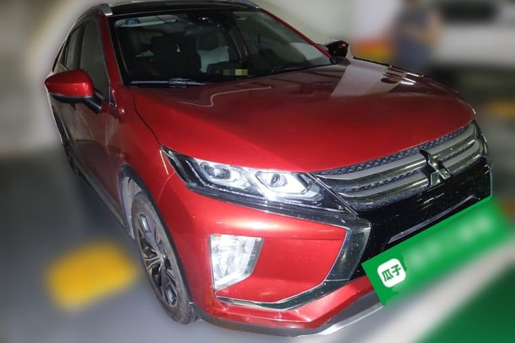 Used Mitsubishi Eclipse Cross 2018 1.5T CVT Two-Wheel Drive Belief Edition Front Right 45 Deg