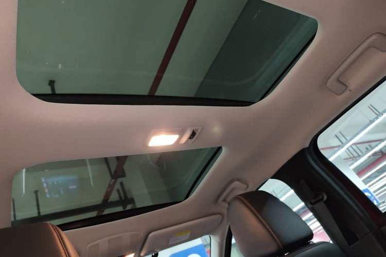 Used Mitsubishi Eclipse Cross 2018 1.5T CVT Two-Wheel Drive Dream Edition Headliner