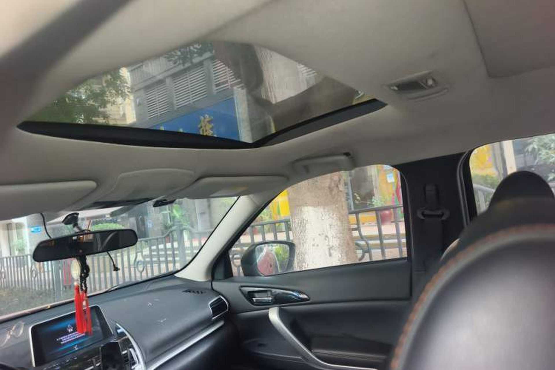 Used Mitsubishi Eclipse Cross 2018 1.5T CVT Two-Wheel Drive Dream Edition Headliner