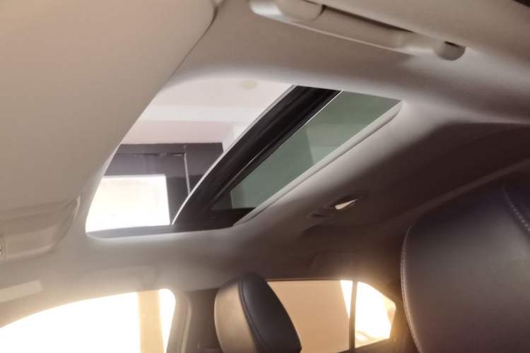 Used Mitsubishi Eclipse Cross 2018 1.5T CVT Two-Wheel Drive Dream Edition Headliner