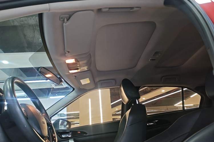 Used Mitsubishi Eclipse Cross 2018 1.5T CVT Two-Wheel Drive Dream Edition Headliner
