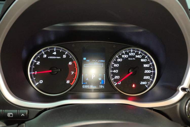 Used Mitsubishi Eclipse Cross 2018 1.5T CVT Two-Wheel Drive Dream Edition Instrument Cluster