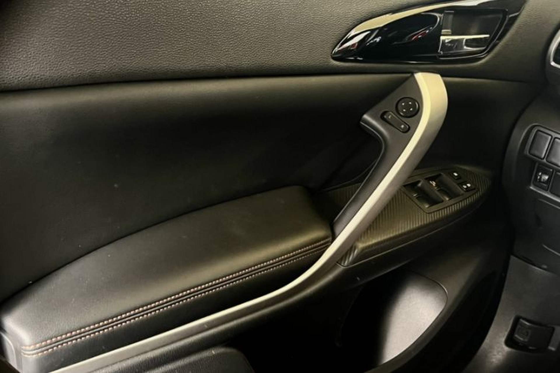 Used Mitsubishi Eclipse Cross 2018 1.5T CVT Two-Wheel Drive Dream Edition Interior 10