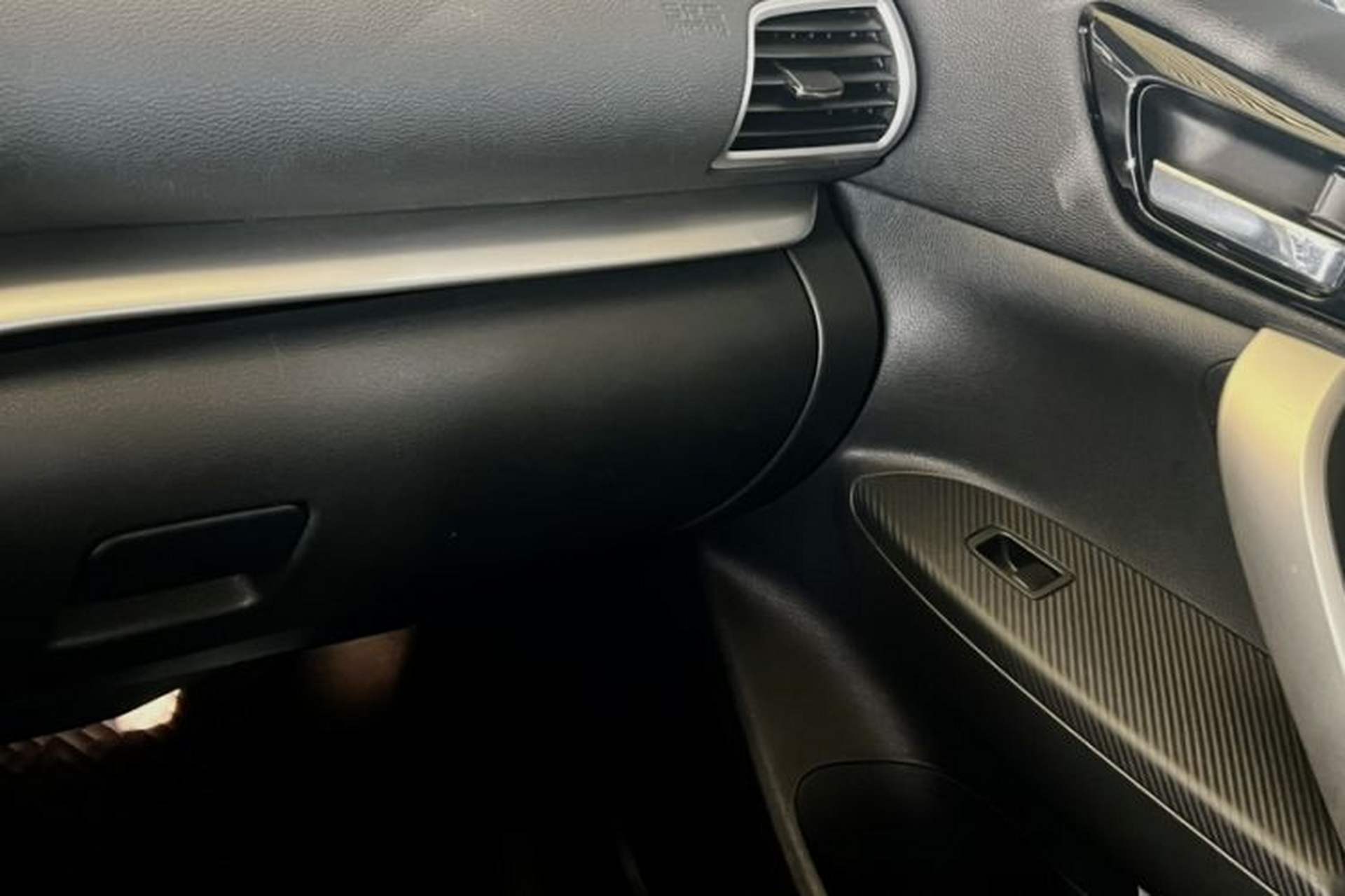 Used Mitsubishi Eclipse Cross 2018 1.5T CVT Two-Wheel Drive Dream Edition Interior 3