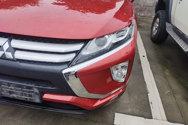 Used Mitsubishi Eclipse Cross 2018 1.5T CVT Two-Wheel Drive Fearless Edition Left Front Headlight