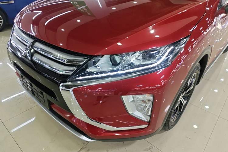 Used Mitsubishi Eclipse Cross 2018 1.5T CVT Two-Wheel Drive Dream Edition Left Front Headlight