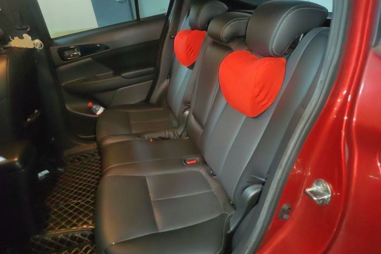 Used Mitsubishi Eclipse Cross 2018 1.5T CVT Two-Wheel Drive Fearless Edition Left Rear Seat