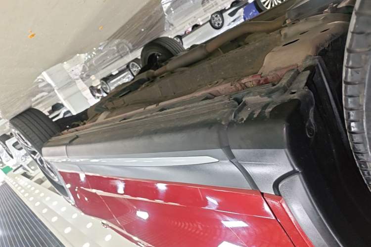 Used Mitsubishi Eclipse Cross 2018 1.5T CVT Two-Wheel Drive Dream Edition Left Side Sill