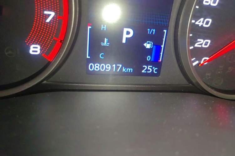 Used Mitsubishi Eclipse Cross 2018 1.5T CVT Two-Wheel Drive Fearless Edition Odometer Close Up