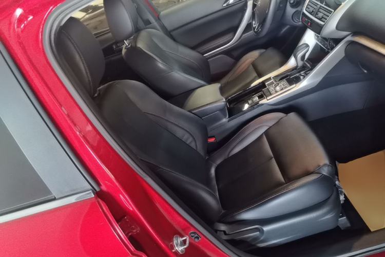 Used Mitsubishi Eclipse Cross 2018 1.5T CVT Two-Wheel Drive Dream Edition Right Front Seat