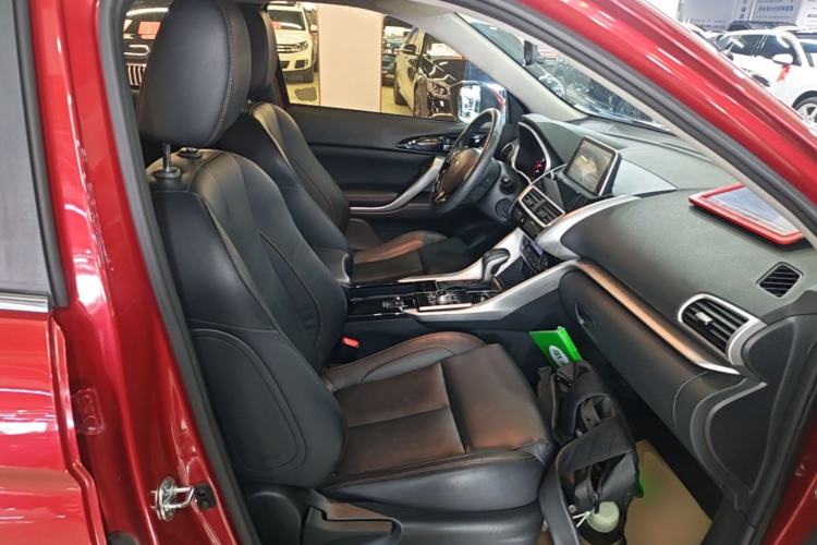 Used Mitsubishi Eclipse Cross 2018 1.5T CVT Two-Wheel Drive Dream Edition Right Front Seat