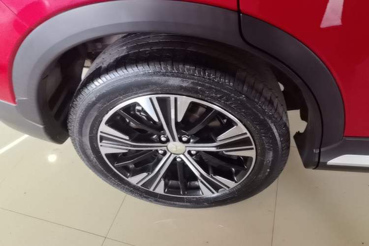 Used Mitsubishi Eclipse Cross 2018 1.5T CVT Two-Wheel Drive Dream Edition Right Rear Wheel Hub