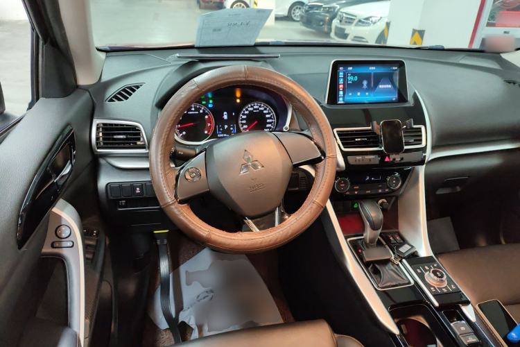Used Mitsubishi Eclipse Cross 2018 1.5T CVT Two-Wheel Drive Dream Edition Steering Wheel