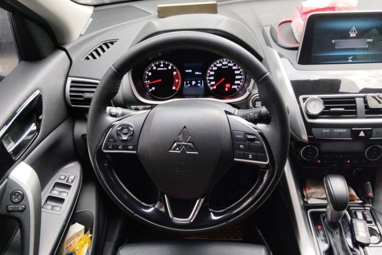 Used Mitsubishi Eclipse Cross 2018 1.5T CVT Two-Wheel Drive Belief Edition Steering Wheel
