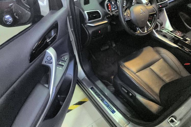 Used Mitsubishi Eclipse Cross 2018 1.5T CVT Two-Wheel Drive Dream Edition Driver Seat