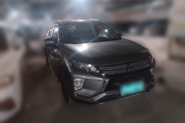 Used Mitsubishi Eclipse Cross 2018 1.5T CVT Two-Wheel Drive Dream Edition Front Right 45 Deg